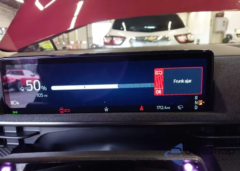 2025 Ford Mustang Mach-E Premium z USA, uszkodzony, nr VIN 3FMTK3SUXSMA28229